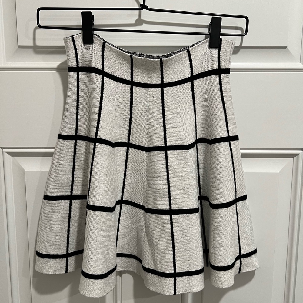 Stylish Black and White Checkered Skirt